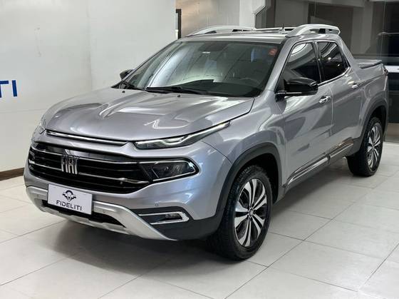 FIAT TORO 2.0 16V TURBO DIESEL VOLCANO 4WD AT9 FIAT TORO 2.0 16V TURBO DIESEL VOLCANO 4WD AT9
